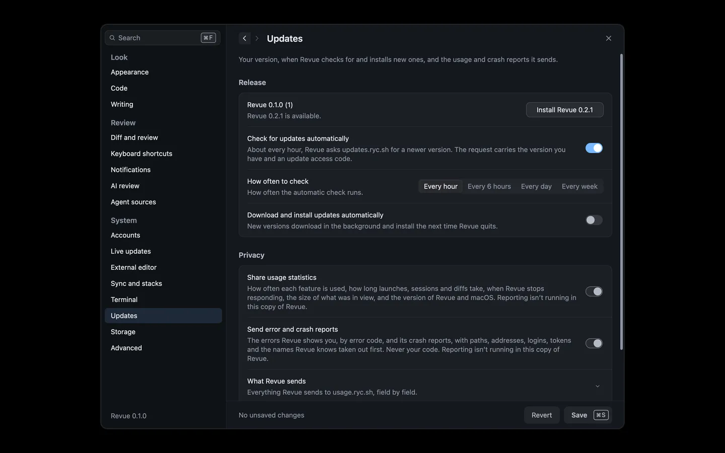 Settings › Updates with Revue 0.2.1 available and Install Revue 0.2.1, automatic checks on every hour, and automatic downloads off